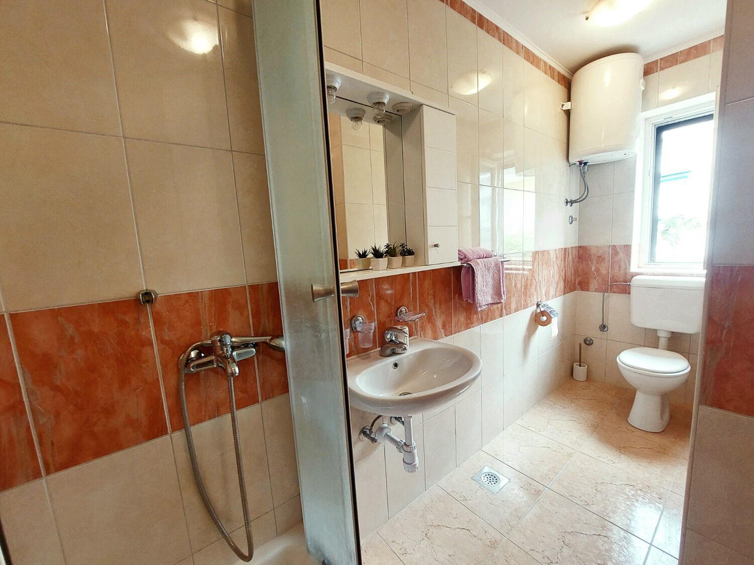 Apartment Fila - Large & Close To The Beach Makarska Kültér fotó